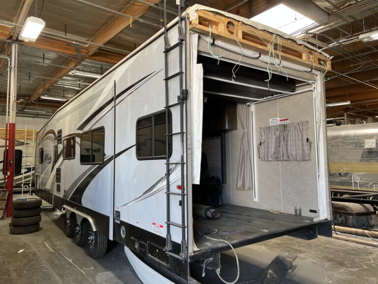 Trailer Body Repair Shop